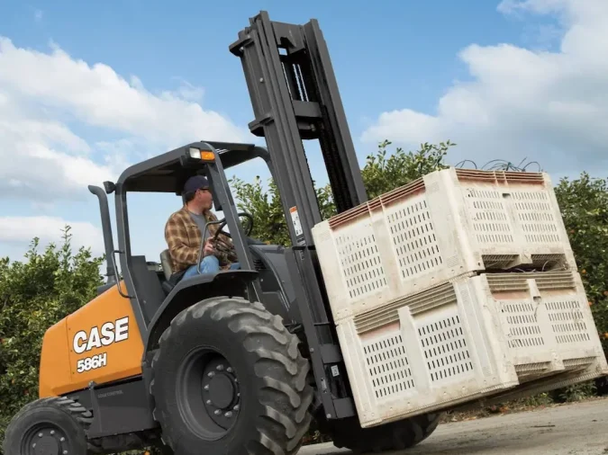 CASE 586H Rough Terrain Forklift