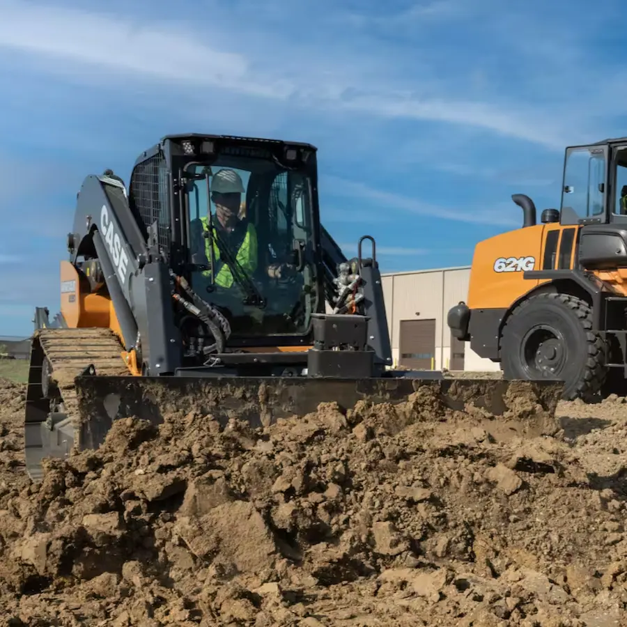 CASE Minotaur™ DL550 Compact Dozer Loader - Image 5