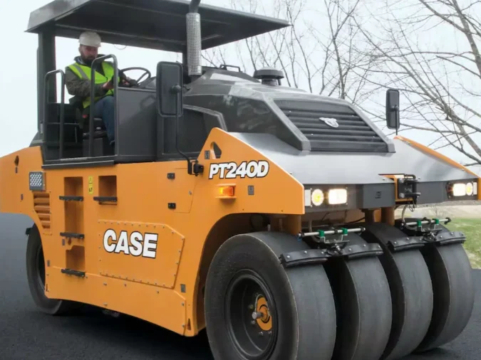 CASE PT240D Pneumatic Tire Roller