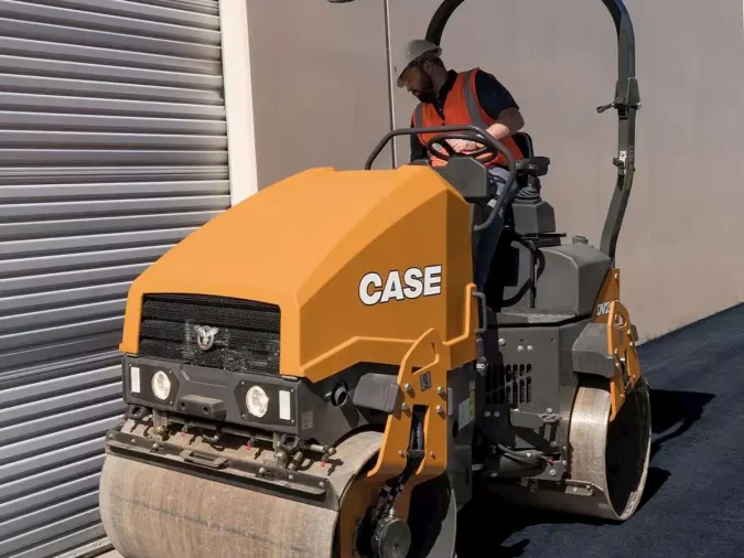 CASE DV26E Vibratory Tandem Roller