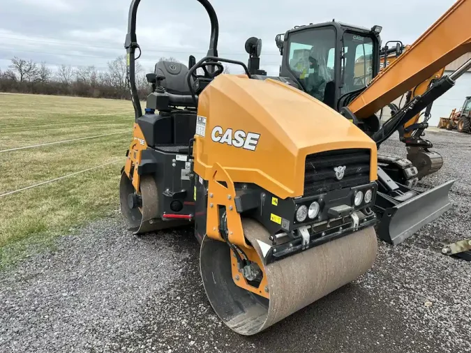 CASE DV26E Vibratory Asphalt Roller NM3020074