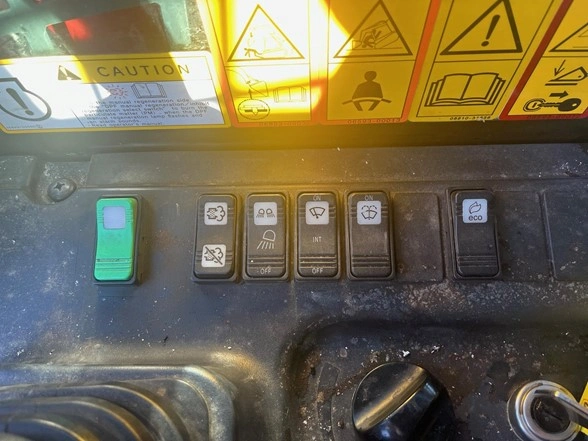 2022 Takeuchi TL12R2-CR Compact Track Loader - EQ0026092