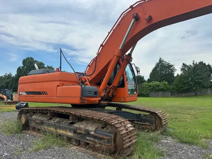 2012 Doosan DX300LC Excavator - 9824