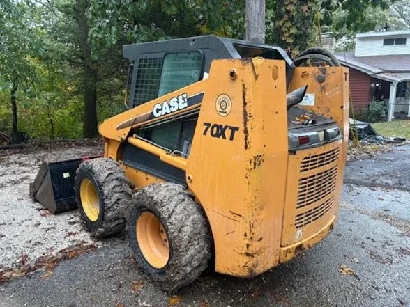 2002 CASE 70XT Skid-Steer Loader for Sale