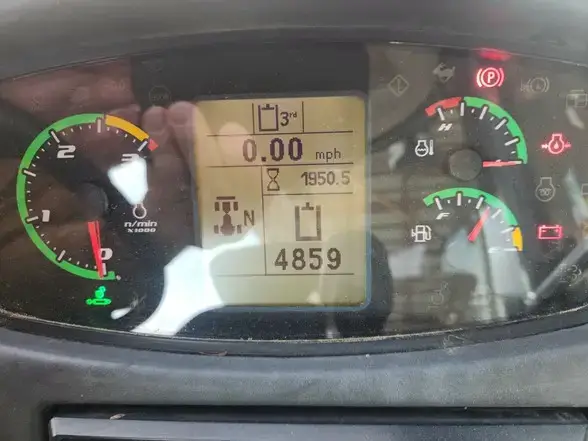 2018 CASE 21F Compact Wheel Loader - EQ0039284