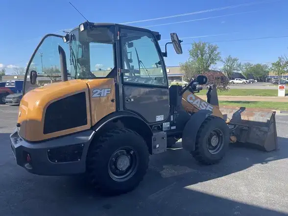 2018 CASE 21F Compact Wheel Loader - EQ0039284