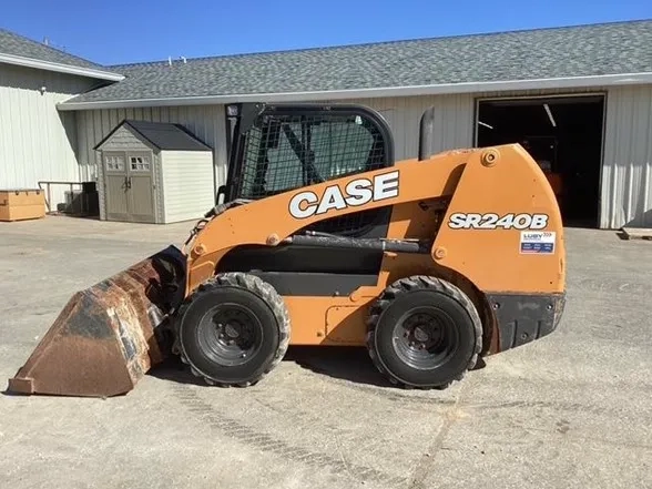 CASE SR240B Skid Steer Loader - EQ0050476