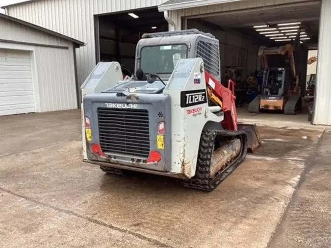 takeuchi 2018 tl12r2 back right