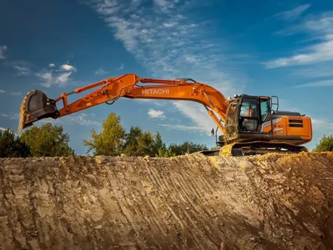 hitachi excavator zx210lc-7h on jobsite