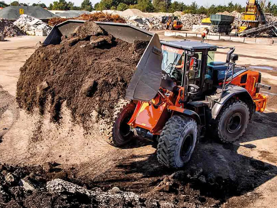 landcros zw220-7 hitachi medium wheel loader lfiting