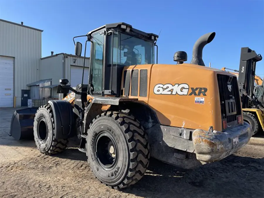 case 621g extended reach back left