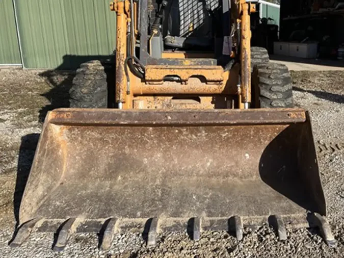 case 75xt available with bucket