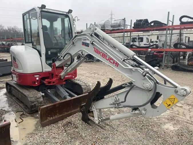 Takeuchi TB335R Compact Excavator Front Right