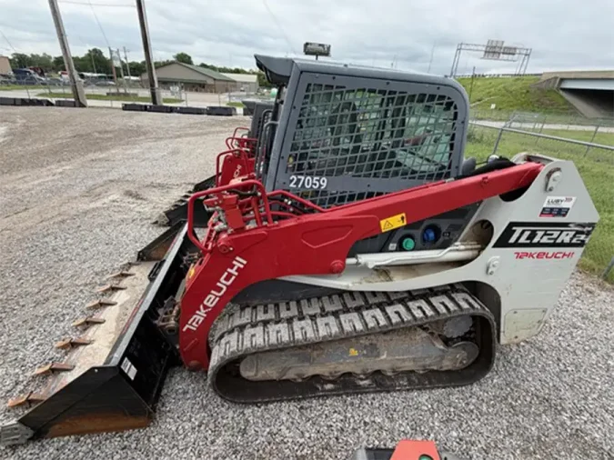 2022 Takeuchi TL12R2 Compact Track Loader - EQ0027059
